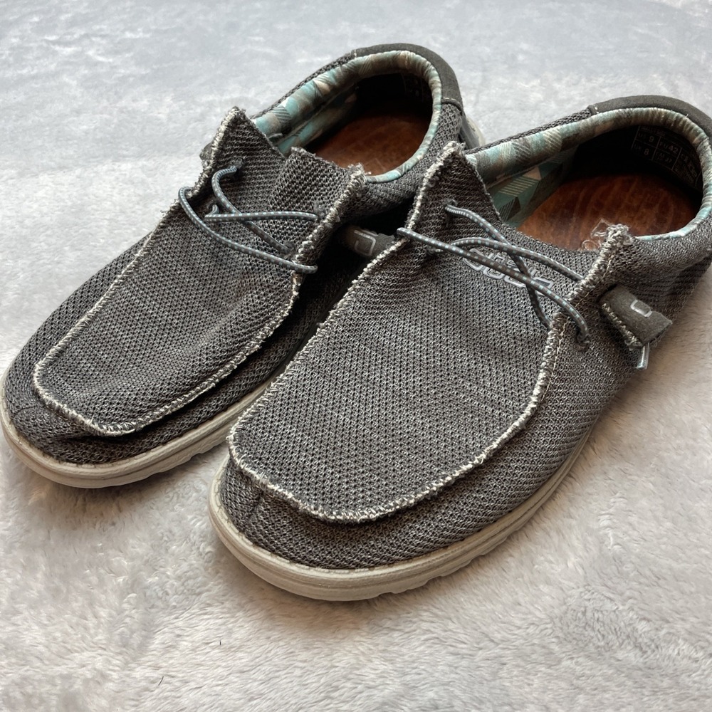 Hey Dude Mens Wally Sox Slip-On Loafers Shoes 9 Gray Waffle Knit Beach Comfort